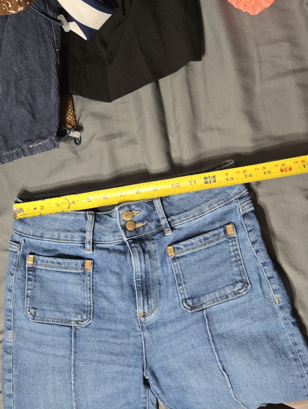 Karl Lagerfeld Women's Wide Leg Jeans Cropped With Logo On Hem Sz 0 - Picture 10 of 12
